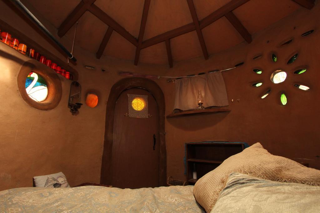 Hobbit Hut Hotel Geyserville Buitenkant foto