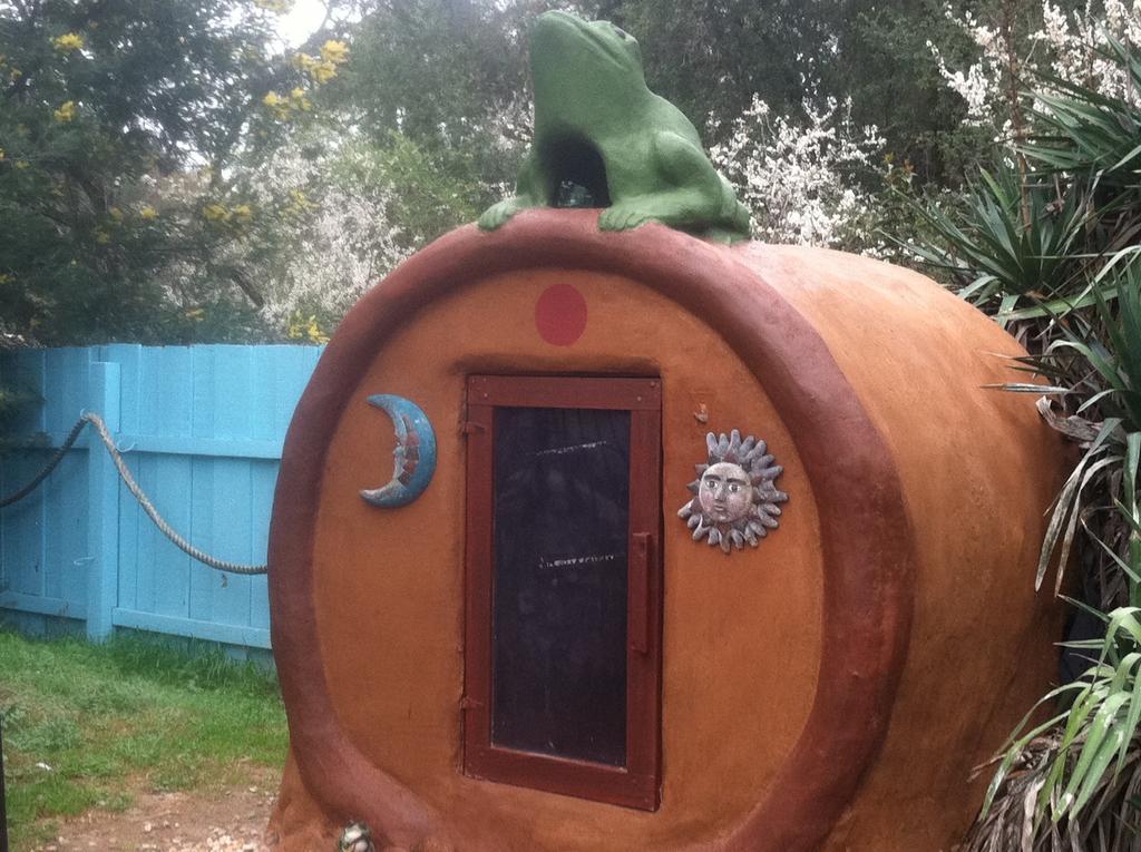 Hobbit Hut Hotel Geyserville Buitenkant foto